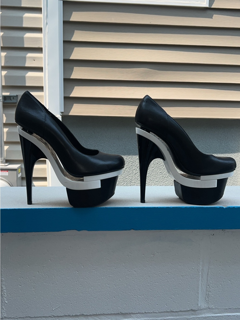 Versace Triple Platform Black/white Leather Stilettos Size 41 - Picture 3 of 10